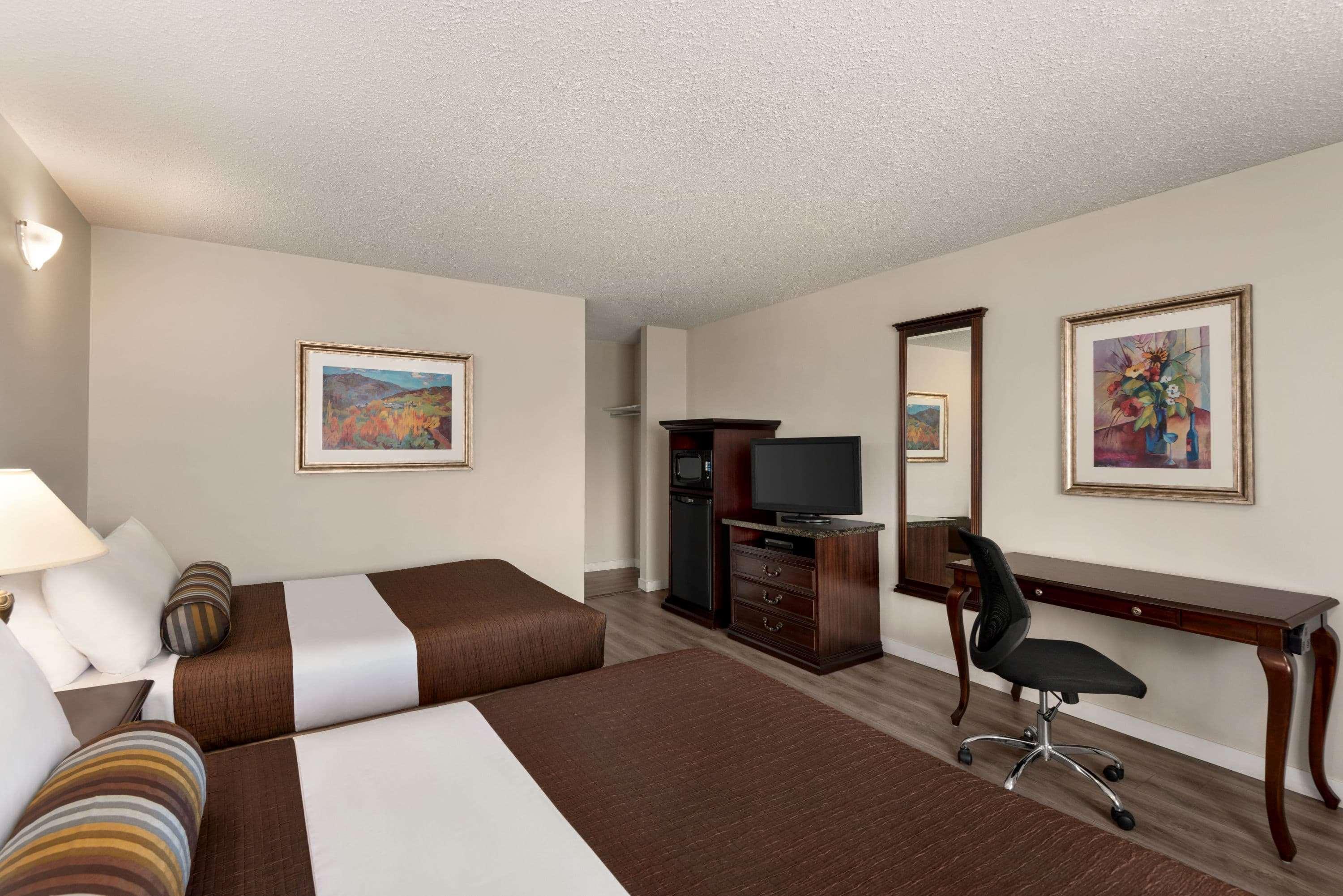 Travelodge By Wyndham Abbotsford Bakerview Esterno foto