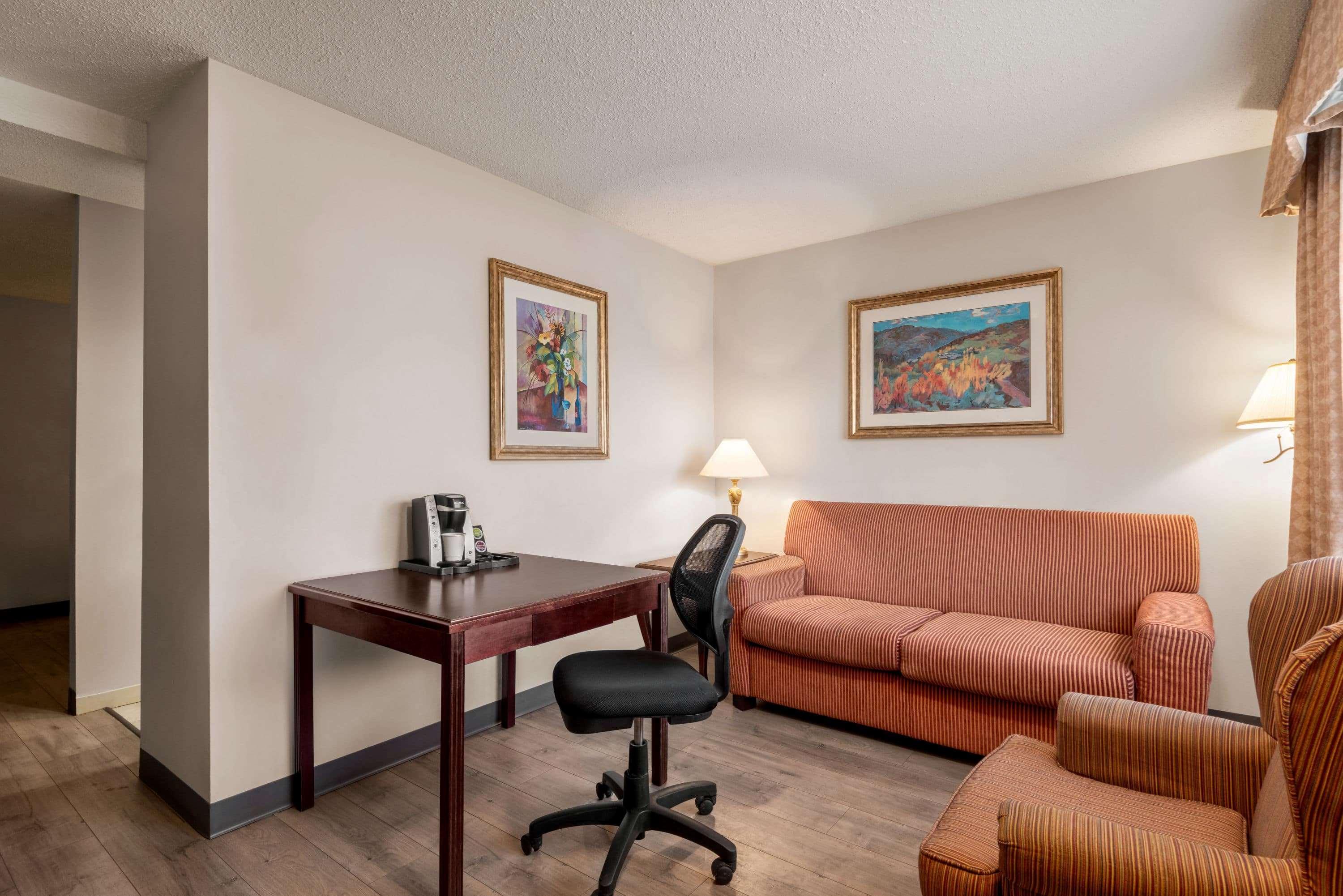 Travelodge By Wyndham Abbotsford Bakerview Esterno foto