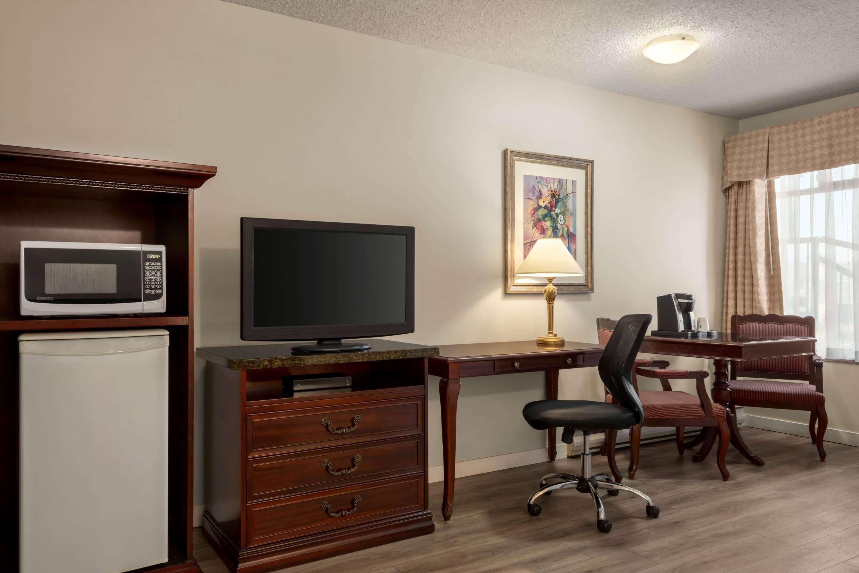 Travelodge By Wyndham Abbotsford Bakerview Esterno foto