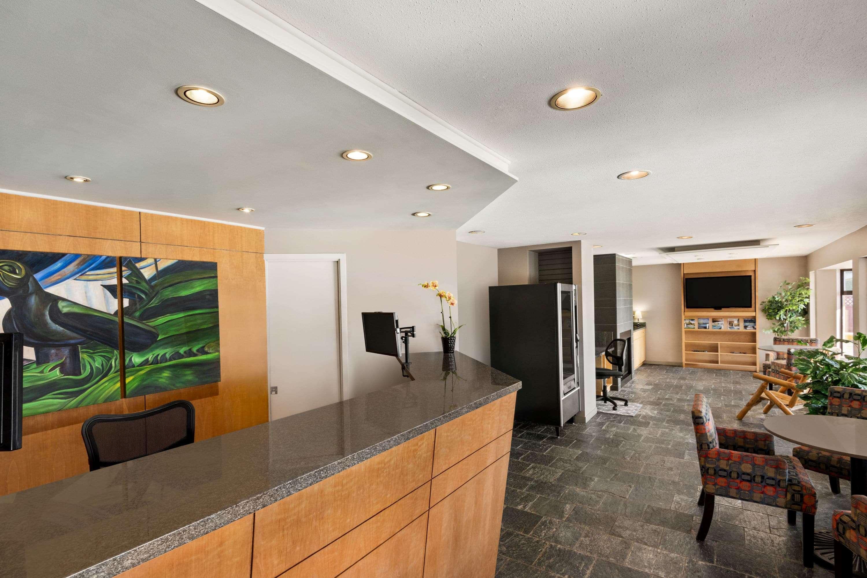 Travelodge By Wyndham Abbotsford Bakerview Esterno foto