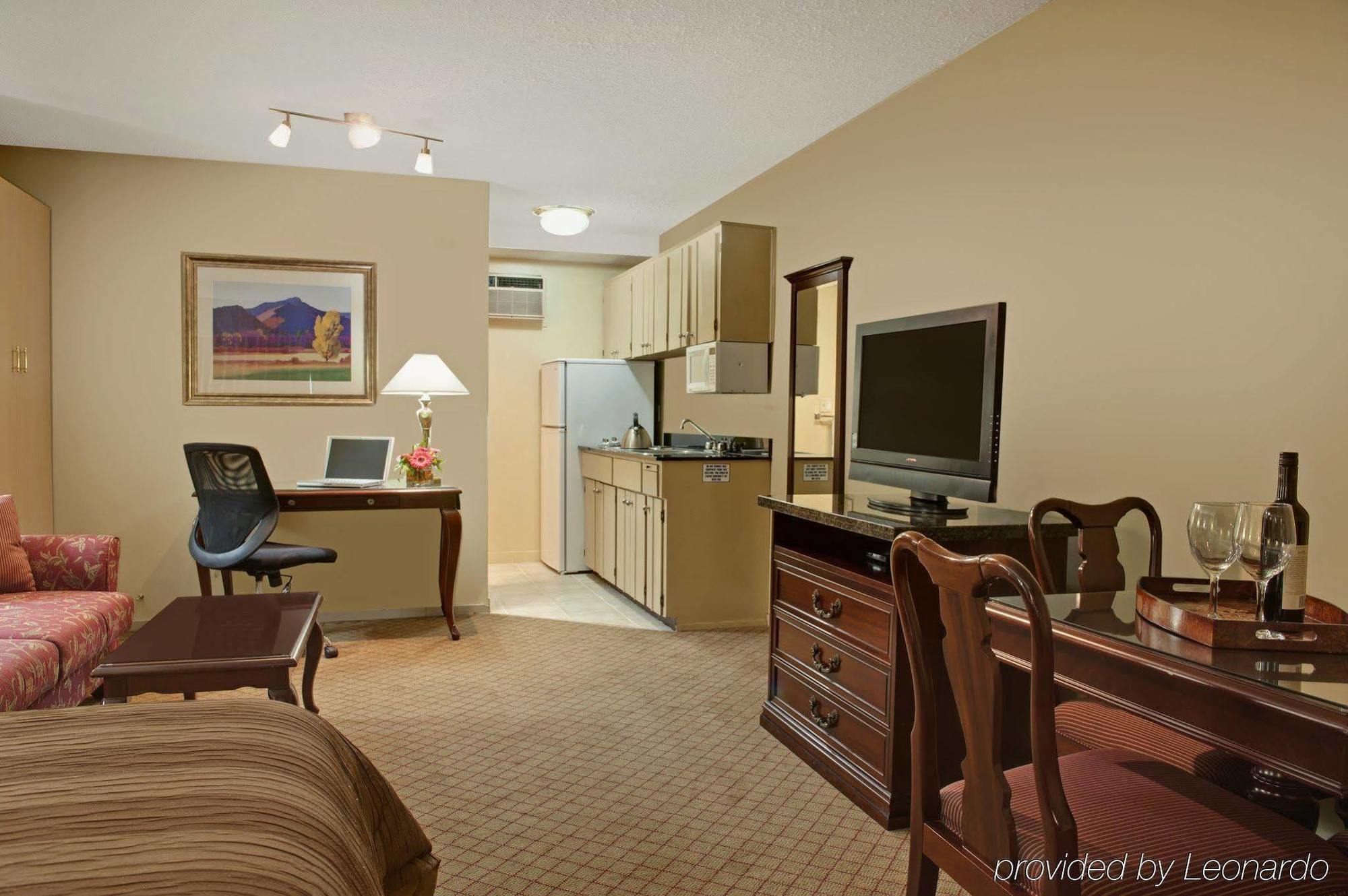 Travelodge By Wyndham Abbotsford Bakerview Esterno foto