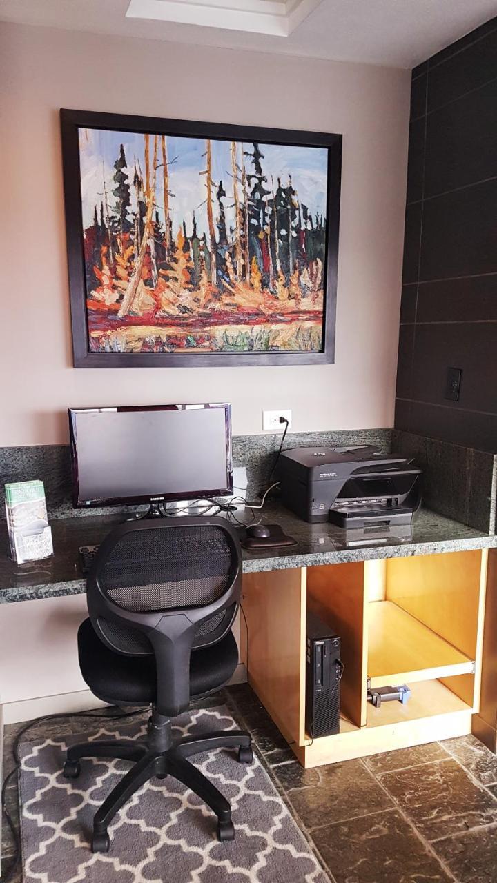 Travelodge By Wyndham Abbotsford Bakerview Esterno foto